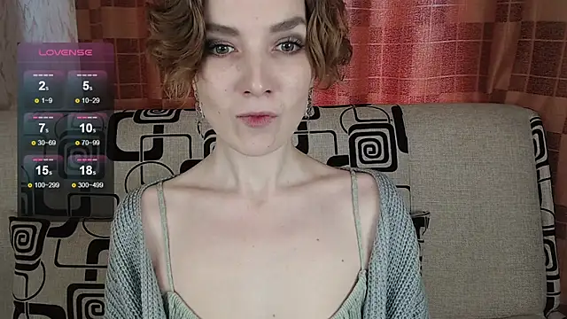 TinaWince online show from April 18, 2026, 5:00 am