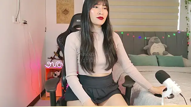  thaeltaylor online show from November 5, 2025, 8:42 pm