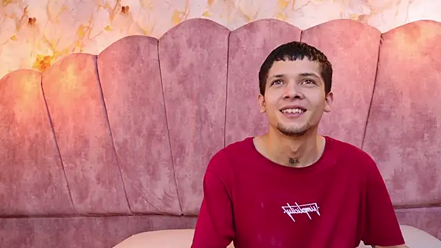 kendalltaylorr online show from October 26, 2025, 12:22 pm