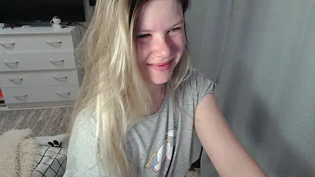 MelissaXKinky online show from March 5, 2025, 2:03 am