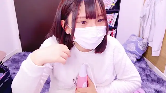 senachinnn online show from December 17, 2024, 7:40 am