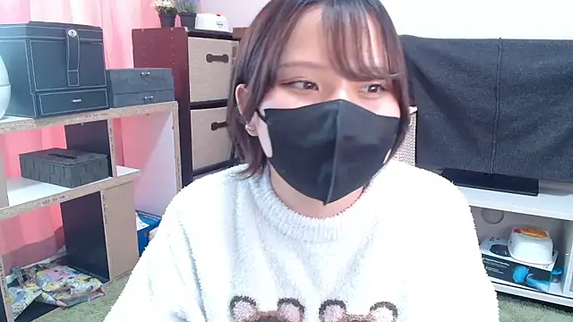 senachinnn online show from December 2, 2025, 2:50 am