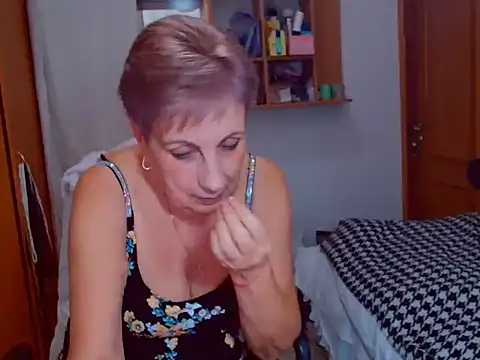 Victoria5643 online show from December 23, 2024, 7:09 pm