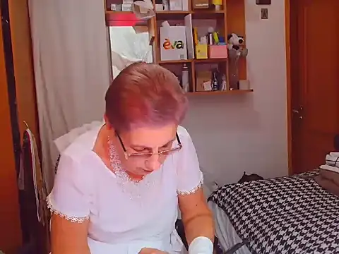 Victoria5643 online show from January 25, 2025, 9:14 pm