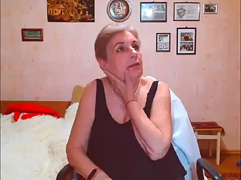 Victoria5643 online show from March 11, 2026, 5:30 pm