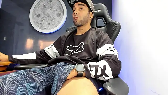 Bryan Bronx online show from March 12, 2025, 11:22 pm
