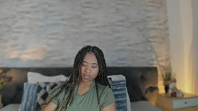 Snapshot of Anneth__M chatting on June 25, 2026, 7:40 pm Anneth M online show from June 25, 2026, 7:40 pm