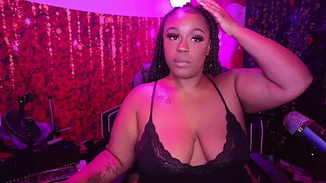 cheriserozequeen online show from May 16, 2026, 1:02 am