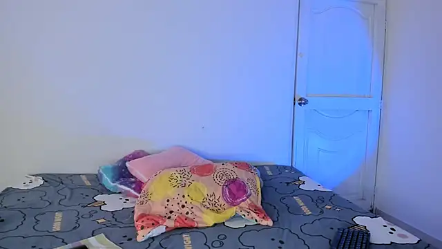 Snapshot of thamara26 chatting on November 18, 2025, 11:14 am thamara26 online show from November 18, 2025, 11:14 am