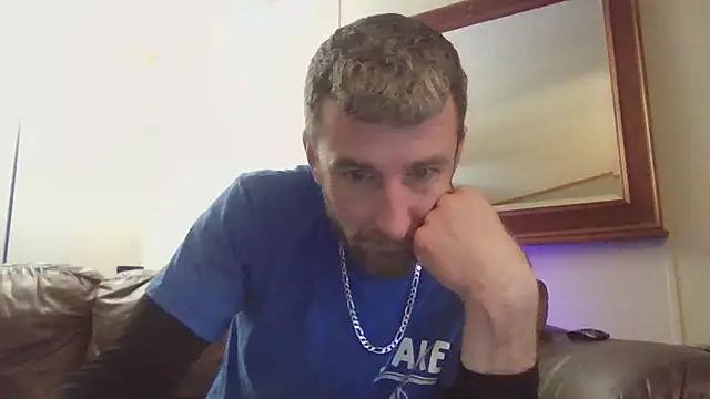 Snapshot of HungStud4You chatting on January 19, 2025, 5:28 pm HungStud4You online show from January 19, 2025, 5:28 pm