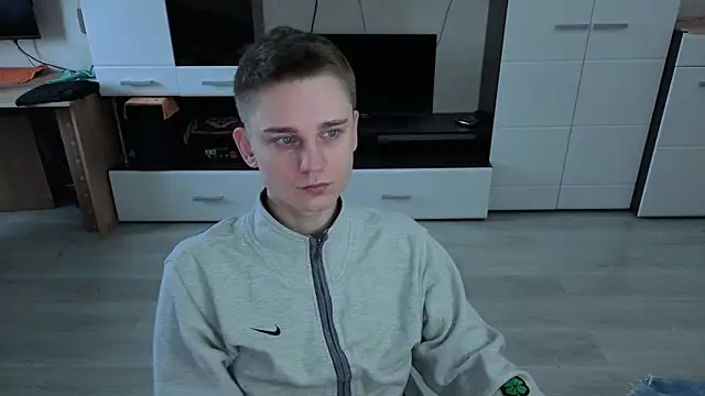 angryzan online show from November 10, 2025, 7:18 am