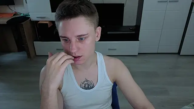 angryzan online show from November 14, 2025, 7:07 am