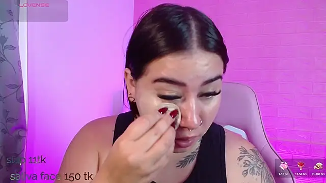 Snapshot of _hooly chatting on October 28, 2025, 1:47 pm hooly online show from October 28, 2025, 1:47 pm