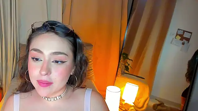 SofiMeza online show from March 19, 2025, 7:27 pm