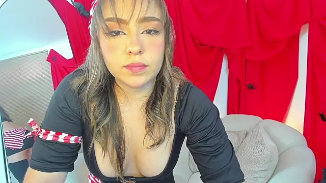 SofiMeza online show from October 23, 2025, 7:12 pm