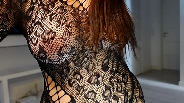 carla italian online show from November 24, 2025, 1:55 pm