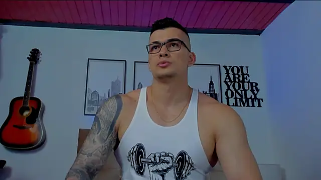 Snapshot of seancarreraa chatting on December 31, 2024, 4:46 pm seancarreraa online show from December 31, 2024, 4:46 pm