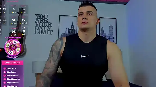 Snapshot of seancarreraa chatting on March 17, 2025, 9:45 pm seancarreraa online show from March 17, 2025, 9:45 pm