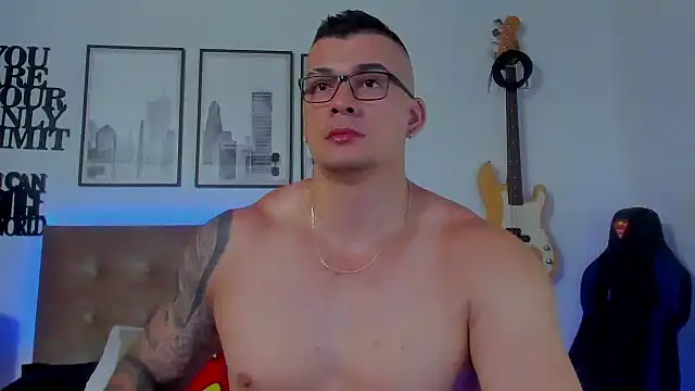 Snapshot of seancarreraa chatting on September 18, 2025, 3:08 am seancarreraa online show from September 18, 2025, 3:08 am