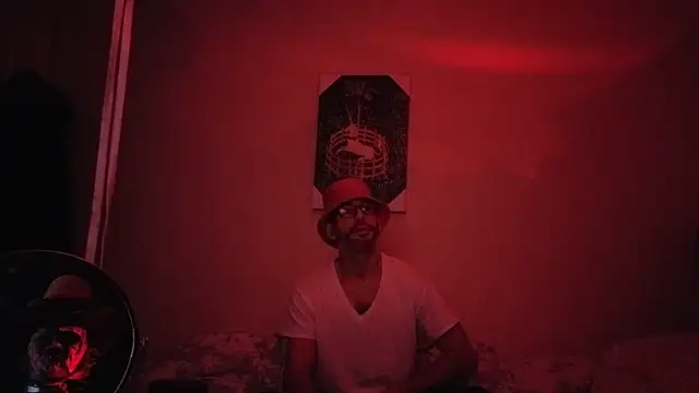 Snapshot of hailzeffn chatting on February 8, 2026, 2:48 am hailzeffn online show from February 8, 2026, 2:48 am