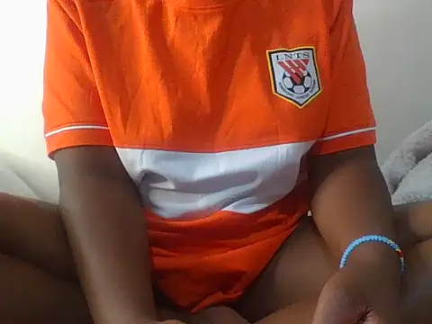 Snapshot of prettynina chatting on June 3, 2026, 3:39 pm prettynina online show from June 3, 2026, 3:39 pm