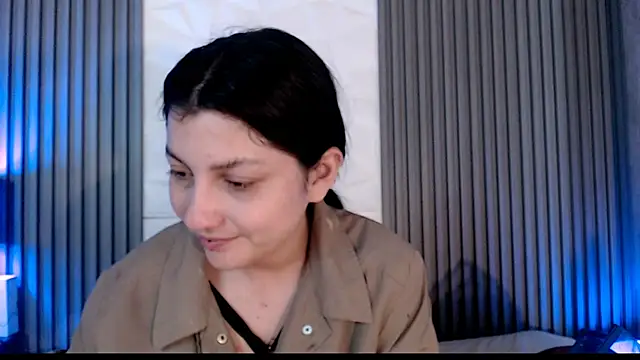 sophy rock online show from September 26, 2025, 2:43 pm