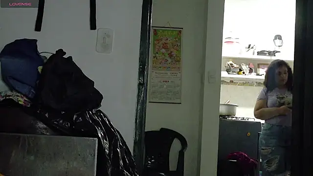 Snapshot of ladydeathz chatting on March 29, 2026, 2:33 am ladydeathz online show from March 29, 2026, 2:33 am