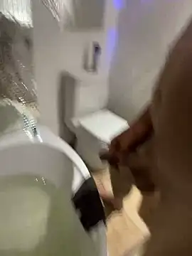 Snapshot of sexycouple109 chatting on February 10, 2025, 2:41 am sexycouple109 online show from February 10, 2025, 2:41 am