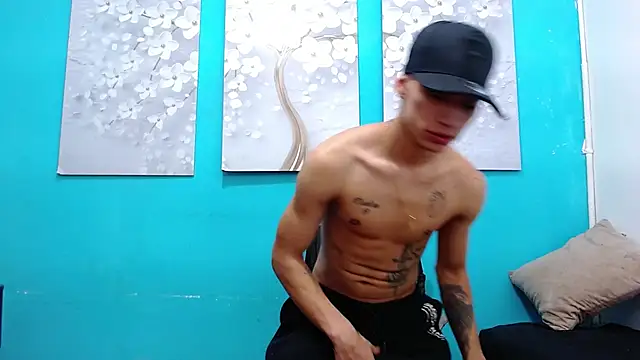 Leon hot X online show from December 26, 2024, 2:22 am