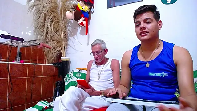 Leon hot X online show from March 13, 2025, 2:55 pm