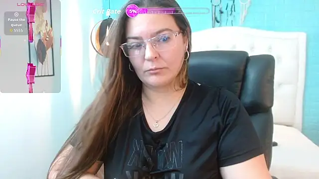 MsJossie online show from September 13, 2025, 4:23 am