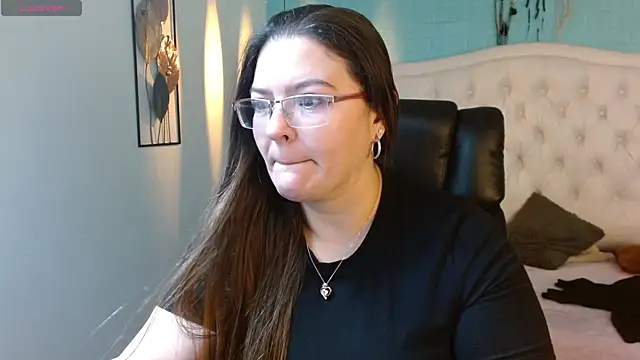 MsJossie online show from April 19, 2026, 3:50 am