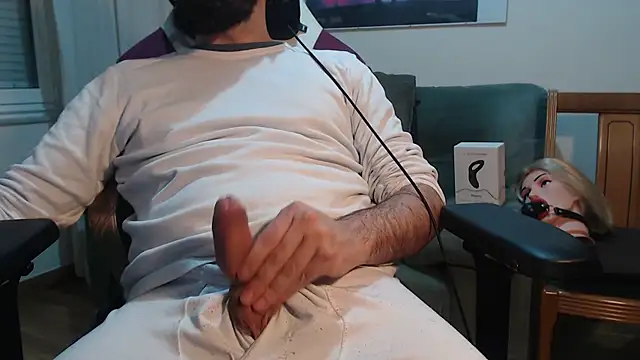 Snapshot of master4subslut chatting on February 6, 2025, 1:05 am master4subslut online show from February 6, 2025, 1:05 am