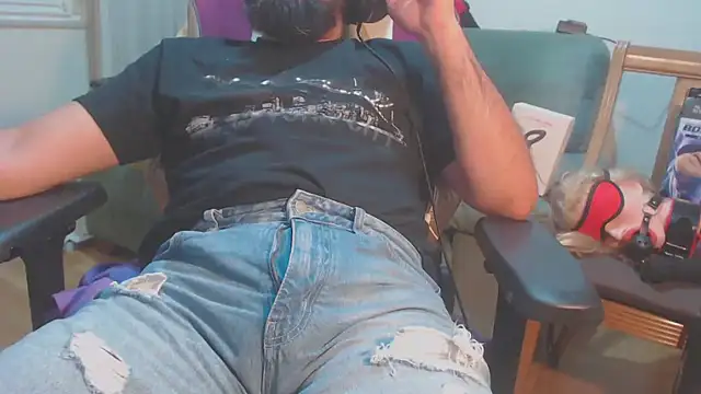 Snapshot of master4subslut chatting on October 5, 2025, 9:45 pm master4subslut online show from October 5, 2025, 9:45 pm