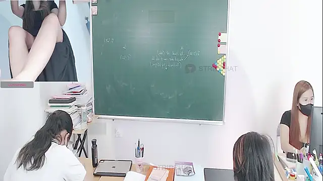  Math  online show from October 28, 2025, 3:21 am