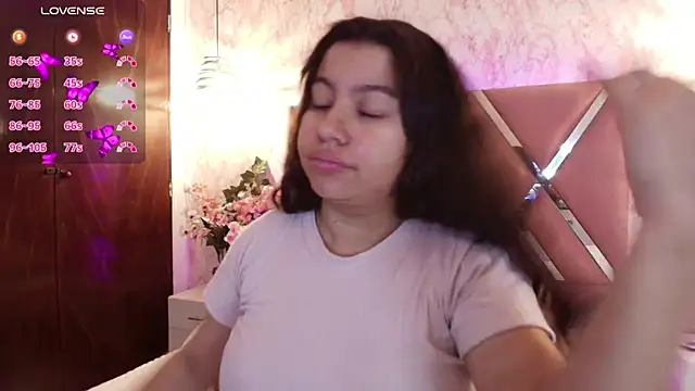 Snapshot of Miaa_Smiith1 chatting on February 24, 2025, 12:16 pm Miaa Smiith1 online show from February 24, 2025, 12:16 pm