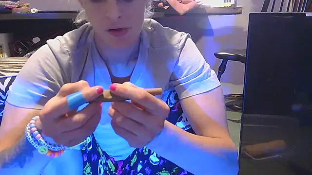 Snapshot of watermellonpussy chatting on November 8, 2025, 6:18 pm watermellonpussy online show from November 8, 2025, 6:18 pm