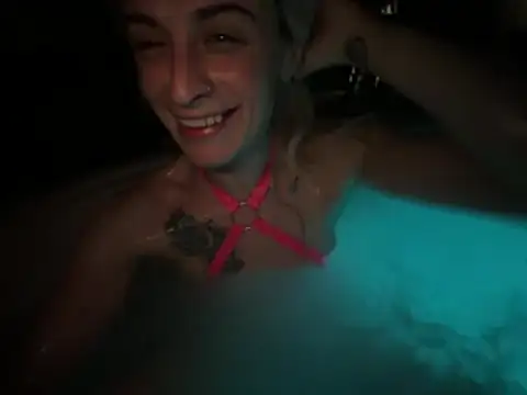 watermellonpussy online show from March 8, 2026, 6:50 am