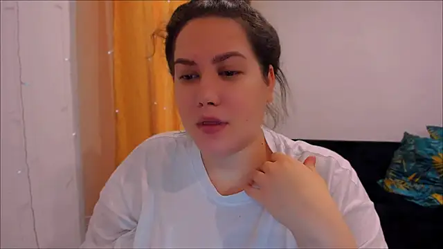 Snapshot of _madalexa_ chatting on February 2, 2025, 9:40 am madalexa online show from February 2, 2025, 9:40 am