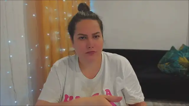 Snapshot of _madalexa_ chatting on September 14, 2025, 5:56 pm madalexa online show from September 14, 2025, 5:56 pm