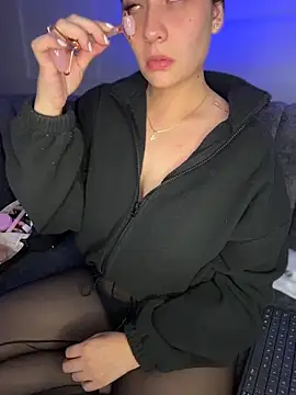 Snapshot of GabriellaFerrer chatting on October 31, 2025, 10:05 am GabriellaFerrer online show from October 31, 2025, 10:05 am