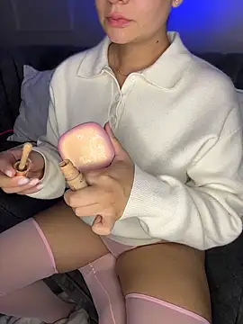 Snapshot of GabriellaFerrer chatting on November 4, 2025, 10:03 am GabriellaFerrer online show from November 4, 2025, 10:03 am