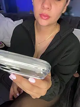 Snapshot of GabriellaFerrer chatting on November 26, 2025, 10:05 am GabriellaFerrer online show from November 26, 2025, 10:05 am