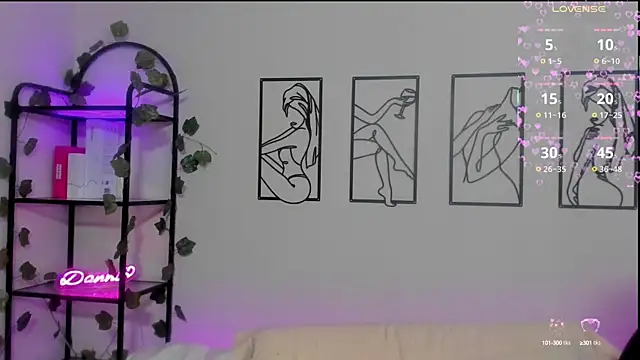 Megan Rodrigo online show from March 17, 2025, 7:04 pm