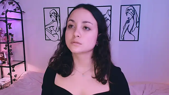 Megan Rodrigo online show from October 19, 2025, 7:14 pm