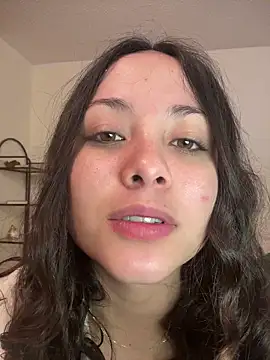 Megan Rodrigo online show from March 11, 2026, 2:12 pm