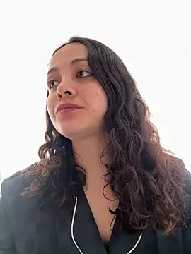 Megan Rodrigo online show from June 9, 2026, 1:12 pm