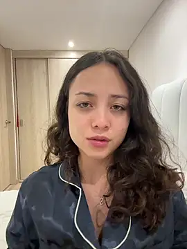 Megan Rodrigo online show from June 28, 2026, 5:35 am