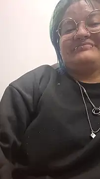 lucky-leah online show from February 5, 2026, 3:44 am