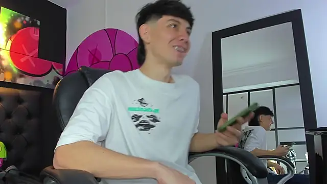 Santi delacruz online show from February 7, 2025, 4:03 pm